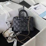 chanel as3344 small vanity case calfskin gold tone metal black 001 luxibags.ru .jpg