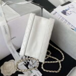 chanel as3344 small vanity case calfskin gold tone metal white 005 luxibags.ru .jpg