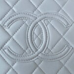 chanel as3345 vanity case calfskin gold tone metal white 003 luxibags.ru .jpg
