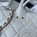 chanel as3345 vanity case calfskin gold tone metal white 004 luxibags.ru .jpg