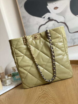 chanel as3519 chanel19 shopping bag shiny lambskin light yellow 001 luxibags.ru .jpg