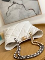 chanel as3519 chanel19 shopping bag shiny lambskin white 005 luxibags.ru .jpg