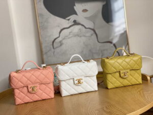 chanel as3729 small vanity case grained calfskin gold tone metal black 010 c6fc5033 c88c 4e9c 9444 d91fc874461e luxibags.ru .jpg
