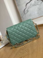 chanel as3777 flap bag grained calfskin gold tone metal green 002 luxibags.ru .jpg