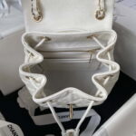 Wholesale replica highest quality luxury handbags, clothing, shoes, jewelry, etc. in cheaper price! Up to 70% discount now. Quality Guarantee!