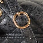 Wholesale replica highest quality luxury handbags, clothing, shoes, jewelry, etc. in cheaper price! Up to 70% discount now. Quality Guarantee!