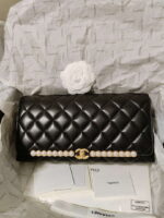 Wholesale replica highest quality luxury handbags, clothing, shoes, jewelry, etc. in cheaper price! Up to 70% discount now. Quality Guarantee!