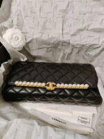 Wholesale replica highest quality luxury handbags, clothing, shoes, jewelry, etc. in cheaper price! Up to 70% discount now. Quality Guarantee!