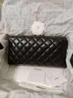 Wholesale replica highest quality luxury handbags, clothing, shoes, jewelry, etc. in cheaper price! Up to 70% discount now. Quality Guarantee!