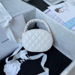 chanel vanity case shiny lambskin gold ap2731 white 002 luxibags.ru .jpg