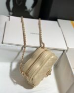 chanelap2784heartclutchwithchainlambskingold tonemetal 04 luxibags.ru .jpg