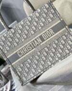 dior book tote m1296 medium beige dior oblique embroidery m0082 003 luxibags.ru .jpg