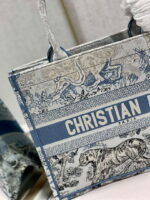 dior book tote m1296 medium toile de jouy embroidery m0075 004 luxibags.ru .jpg