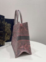 dior book tote m1296 medium toile de jouy embroidery m0079 005 luxibags.ru .jpg