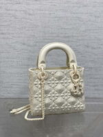 dior m0538 small lady dior bag matte white cannage calfskin with diamond motif 10 luxibags.ru 700x933 1.jpg