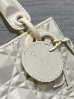 dior m0538 small lady dior bag matte white cannage calfskin with diamond motif 12 luxibags.ru .jpg