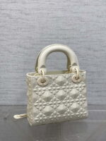 dior m0538 small lady dior bag matte white cannage calfskin with diamond motif 13 luxibags.ru .jpg