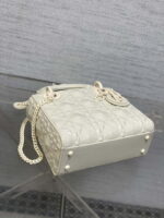 dior m0538 small lady dior bag matte white cannage calfskin with diamond motif 16 luxibags.ru .jpg