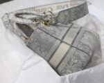dior m0565 medium lady d lite toile de jouy embroidery m1023 07 luxibags.ru .jpg
