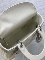 dior m0565 medium lady dior bag beige grained cannage calfskin silver 08 luxibags.ru .jpg