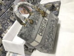 dior m0566 large lady d lite gray de jouy embroidery m1053 05 luxibags.ru .jpg