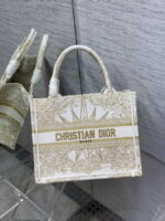 dior m1265 small book tote black biege dior petites fleurs embroidery m9626 001 luxibags.ru .jpg