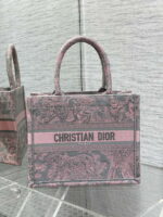 dior m1265 small book tote pink and gray toile de jouy sauvage embroidery 001 luxibags.ru .jpg