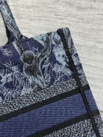 dior m1265 small book tote toile de jouy sauvage embroidery m9602 005 luxibags.ru .jpg
