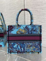 dior m1265 small book tote toile de jouy sauvage embroidery m9612 004 luxibags.ru .jpg