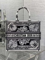 dior m1286 large book tote black and white butterfly bandana embroidery 001 luxibags.ru .jpg