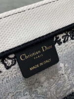 dior m1286 large book tote black and white butterfly bandana embroidery 009 luxibags.ru .jpg