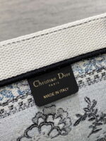 dior m1286 large book tote blue and white butterfly bandana embroidery 009 luxibags.ru .jpg
