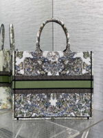 dior m1286 large book tote butterfly bandana embroidery m105 04 luxibags.ru .jpg