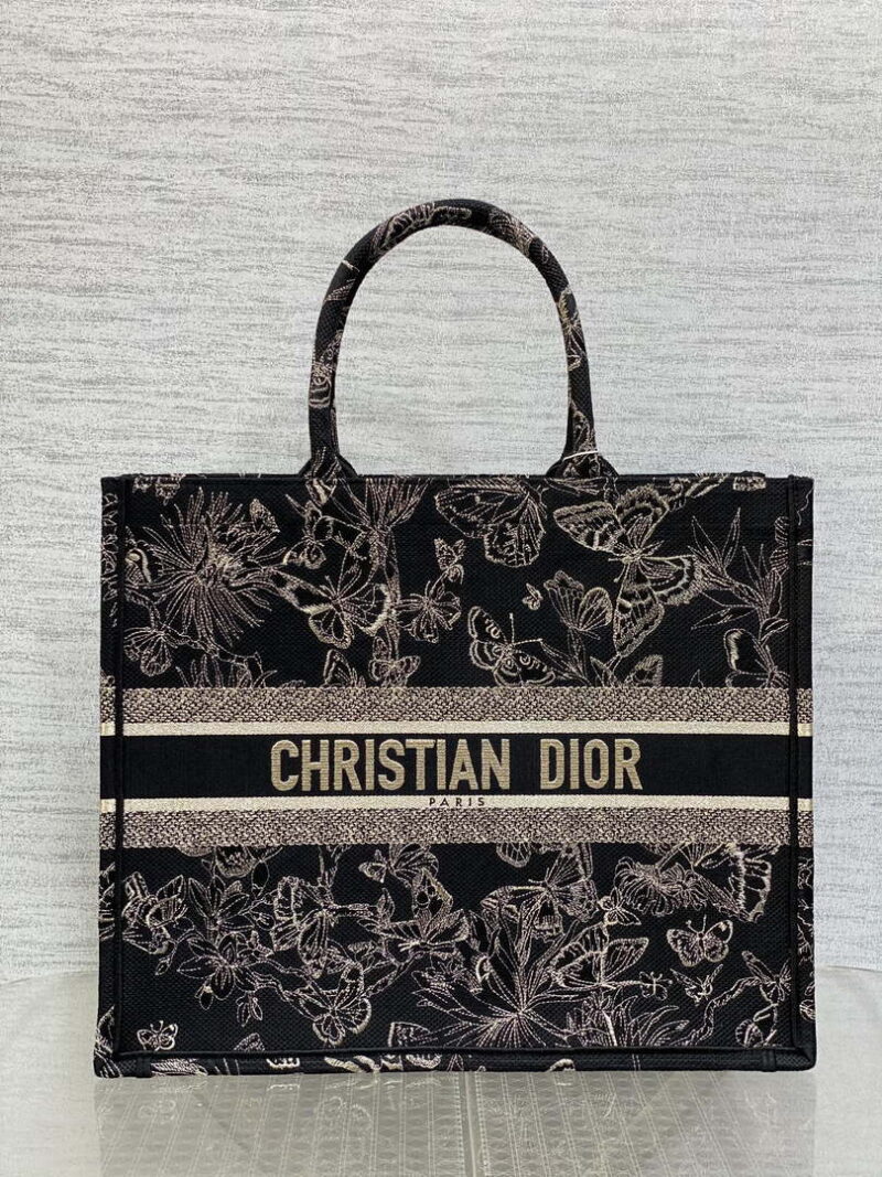 dior m1286 large book tote butterfly bandana embroidery m108 01 luxibags.ru .jpg