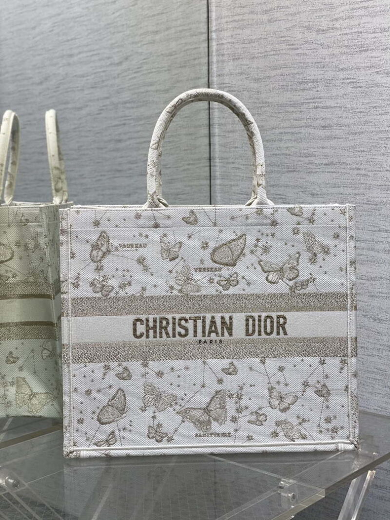 dior m1286 large book tote butterfly bandana embroidery m109 01 luxibags.ru .jpg