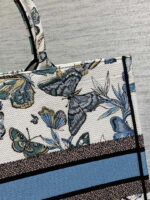 dior m1286 large book tote butterfly bandana embroidery m120 05 luxibags.ru .jpg