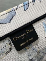 dior m1286 large book tote butterfly bandana embroidery m120 09 luxibags.ru .jpg