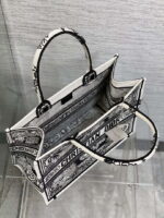 dior m1296 book tote medium black and white butterfly bandana embroidery m093 008 luxibags.ru .jpg