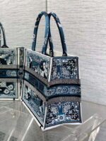 dior m1296 book tote medium blue and white butterfly bandana embroidery m099 06 luxibags.ru .jpg