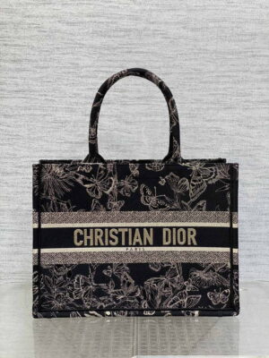 dior m1296 book tote medium blue and white butterfly bandana embroidery m102 01 luxibags.ru .jpg