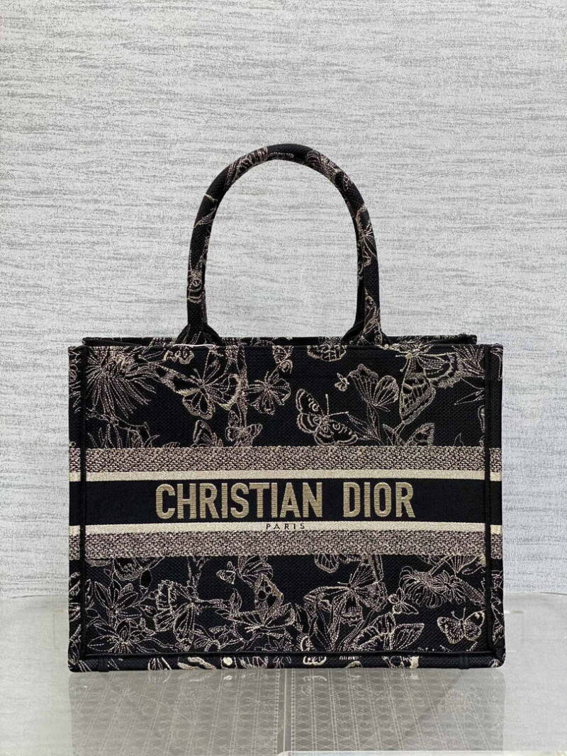 dior m1296 book tote medium blue and white butterfly bandana embroidery m102 01 luxibags.ru .jpg