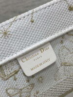 dior m1296 book tote medium blue and white butterfly bandana embroidery m103 09 luxibags.ru .jpg