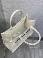 dior m1296 book tote medium blue and white butterfly bandana embroidery m104 08 luxibags.ru .jpg