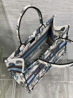 dior m1296 book tote medium white with blue butterfly bandana embroidery m104 08 luxibags.ru .jpg