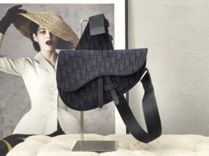 borsa dior uomo fxiao.jpg