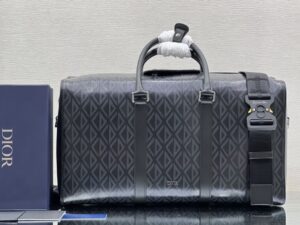 borsa dior uomo kvlew.jpg