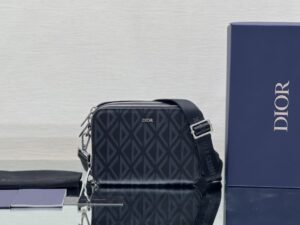 borsa dior uomo mlgij.jpg