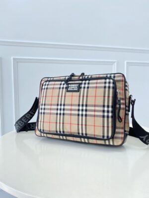 burberry borse uomo ioffy.jpg