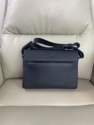 lv borsa uomo 0xrqk.jpg
