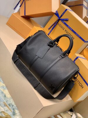 lv borsa uomo 1dith.jpg